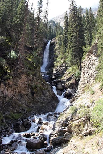 BARSKAUN waterfall + SKAZKA gorge, Jety-Oguz + church and mosque in Karakol + Hot Spring 2